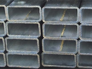 Rectangular hollow section pipe
